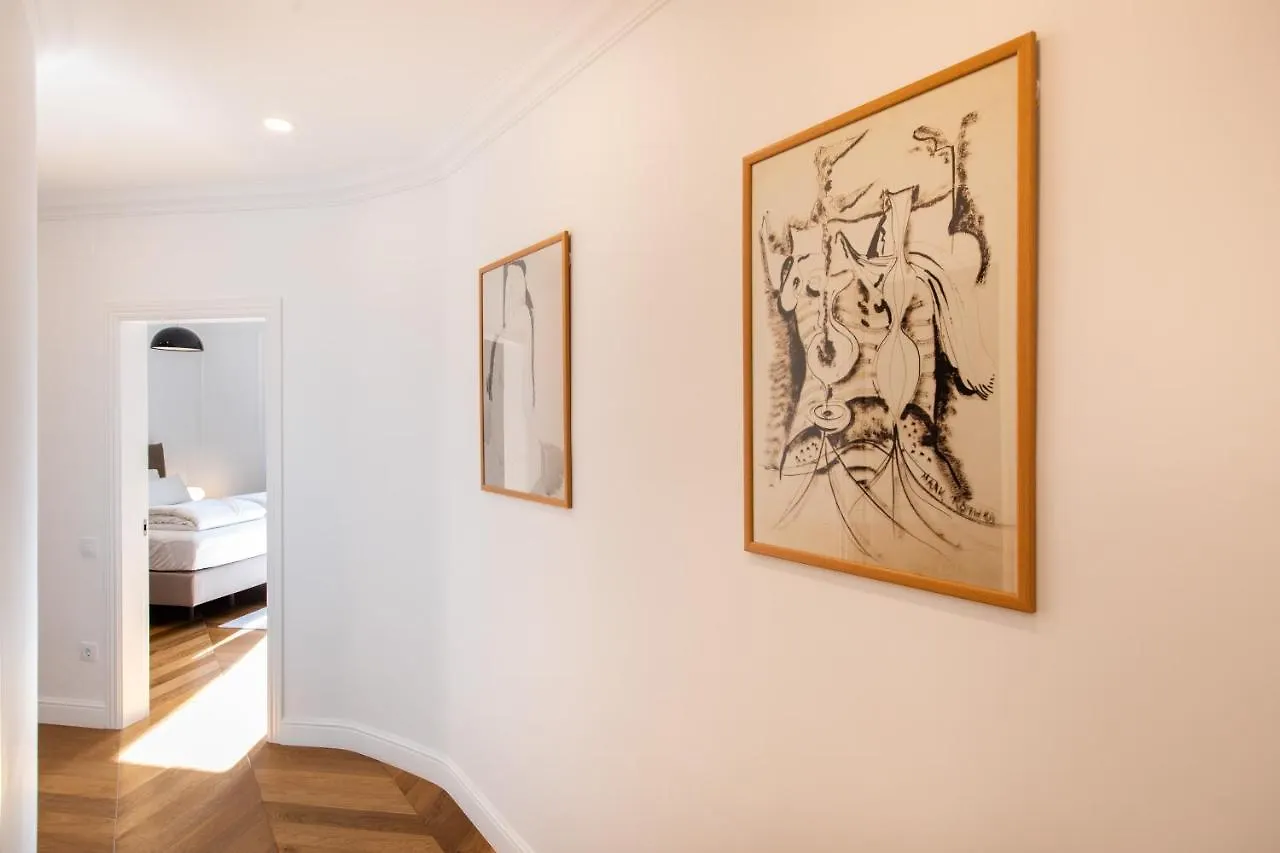 Majestic 4Br/4Bath Apartment In Sagrada Familia Area Barcelona