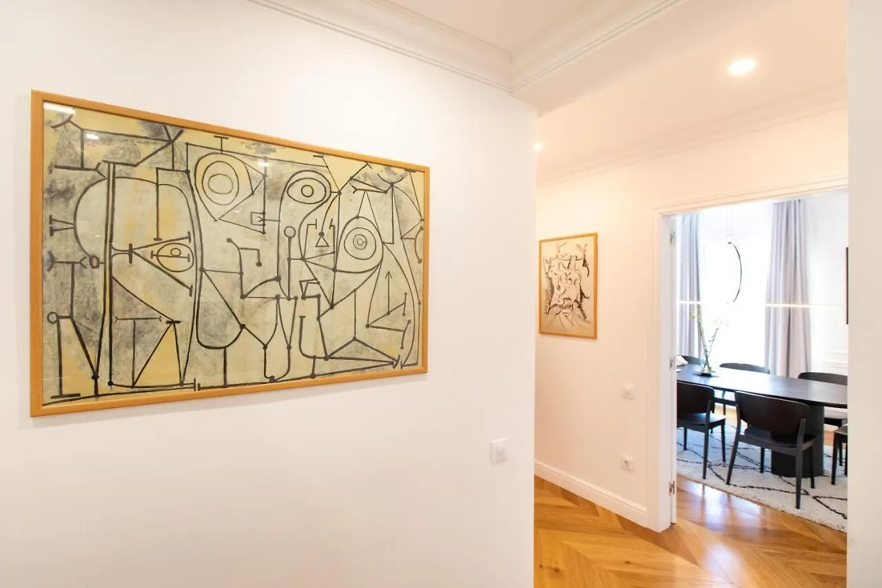 Majestic 4Br/4Bath Apartment In Sagrada Familia Area Barcelona