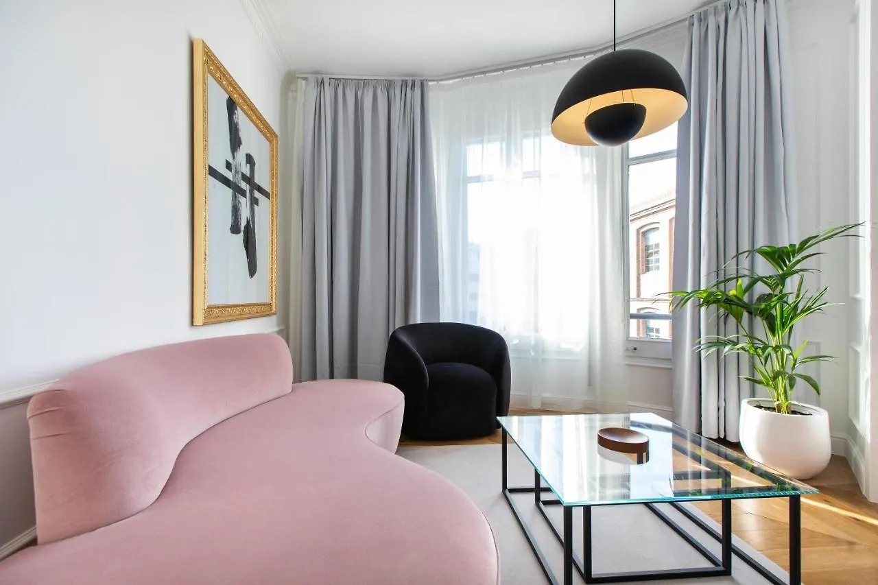 Majestic 4Br/4Bath Apartment In Sagrada Familia Area Barcelona 0*,  Spain