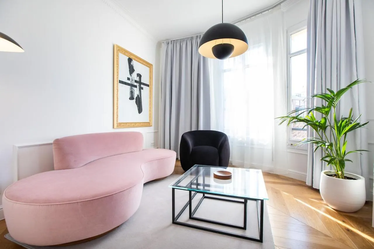 Majestic 4Br/4Bath Apartment In Sagrada Familia Area Barcelona Spanien